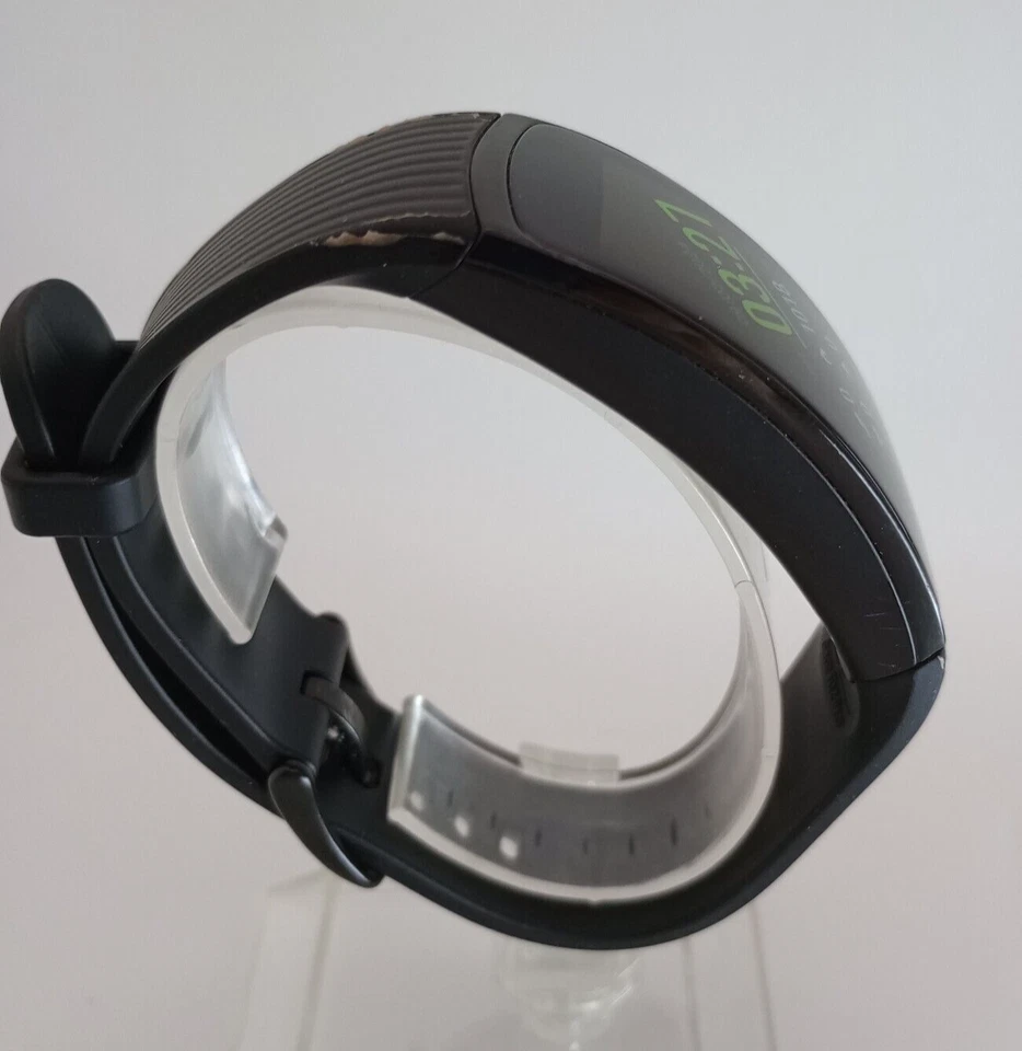 Samsung Gear Fit2 Pro Large Smart Activity Fitness tracker watch Black - Image 4 of 4