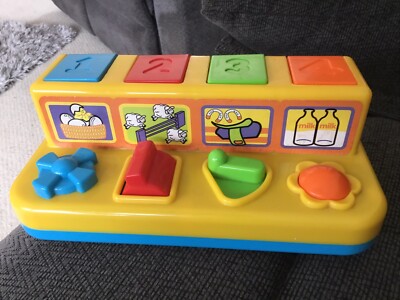 Fun Time Pop Up & Surprise Bauernhoftiere Kinder buntes Activity Spielzeug