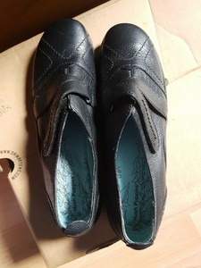 hush puppies flat shoes