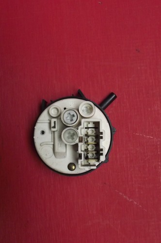 Waschmaschine HOOVER OPH716DF/-80 Druckschalter