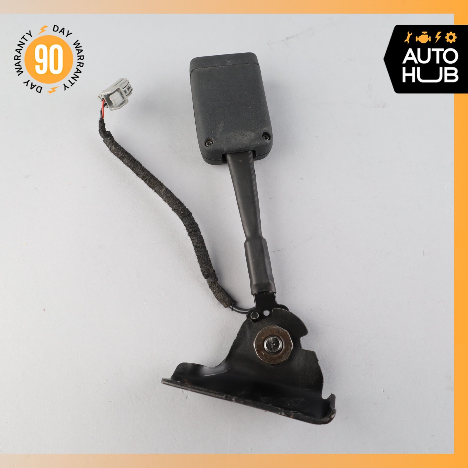 17-20 Maserati Levante M161 Front Left Driver Seat Belt Buckle Black OEM