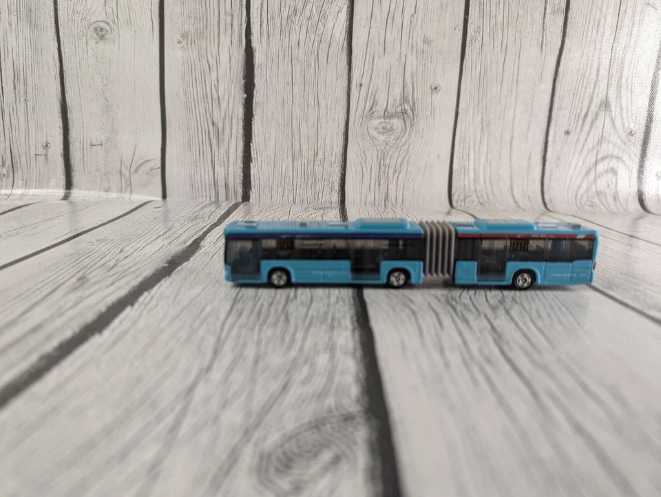 Autobús articulado Takara Tomy Long Type Tomica No.134 Mercedes-Benz CITARO KEISEI Foto 4 de 4