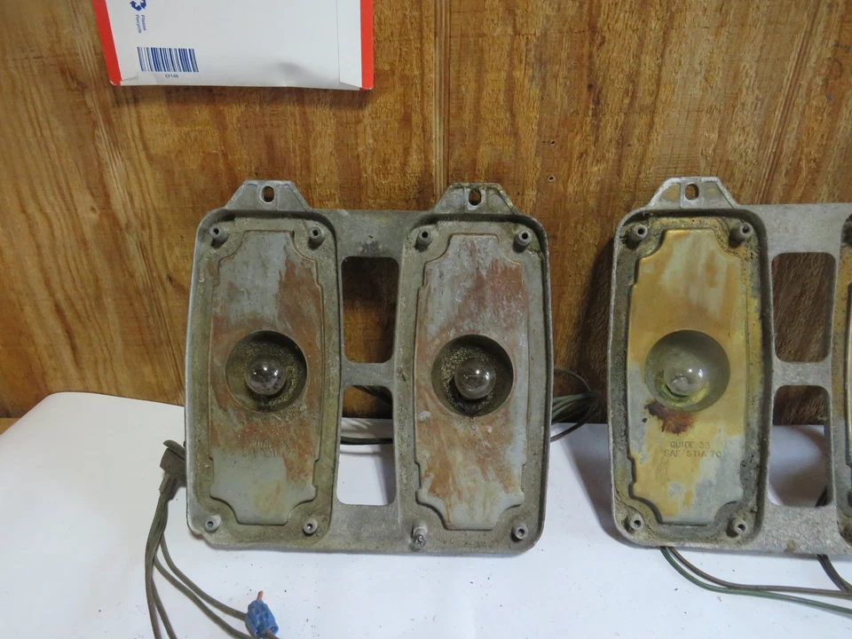 Oldsmobile 442 Cutlass 1970 carcasas de luces traseras con arnés derecha izquierda Foto 3 de 4