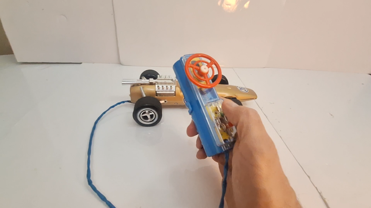 VTG 1960's Bandai Japan Tinplate Battery Operated Racing Car