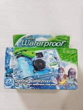 FUJiFILM QuickSnap Waterproof 800 35mm 27 Exp Disposable Camera Date: 10-2025