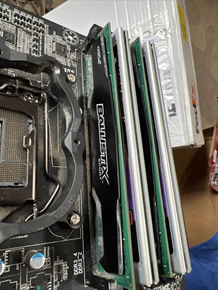 Gigabyte Technology GA-Z68X-UD3H-B3 LGA 1155, Intel Motherboard - Image 4 of 4