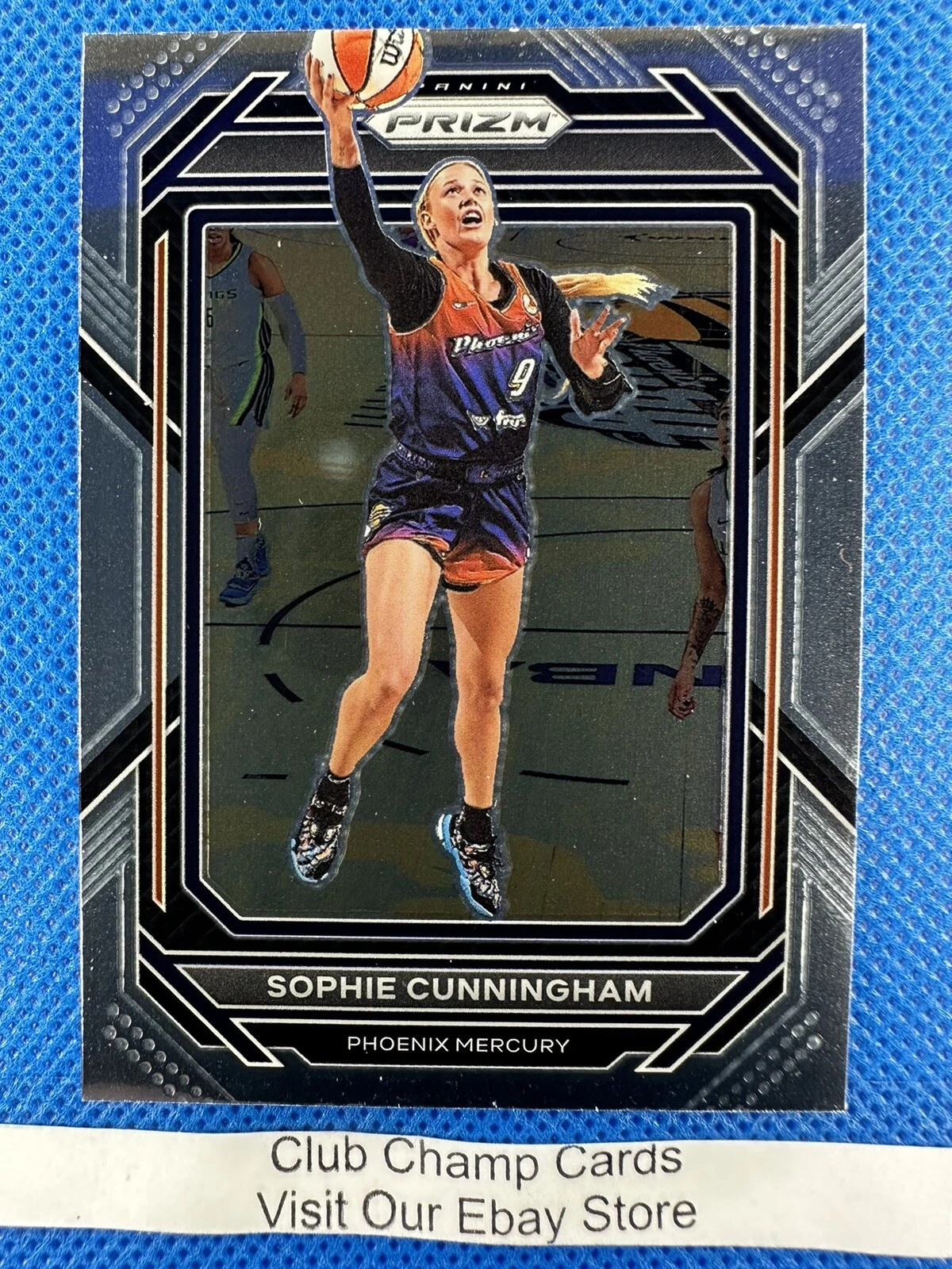 Sophie Cunningham trading card