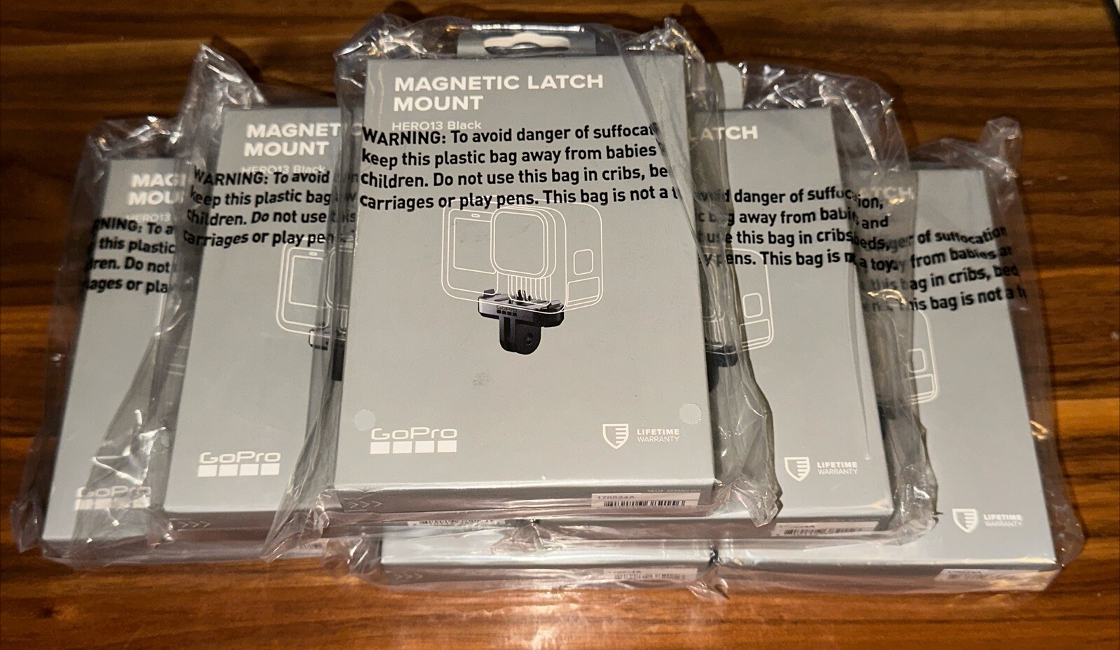 GoPro HERO13 Black Magnetic Latch Mount AEMAG-001 – Secure Easy Attach-image