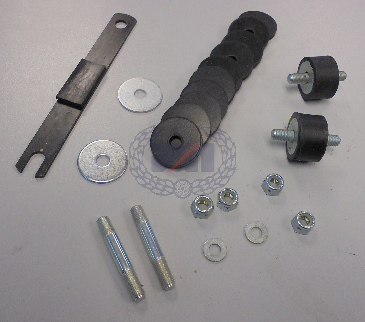 MOUNTING KIT FOR STEEL HI-RIDER FUEL TANK