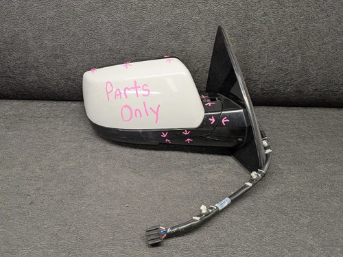 PARTS ONLY 2015-2020 GM TAHOE SUBURBAN PASSENGER MIRROR BLIND SPOT RIGHT