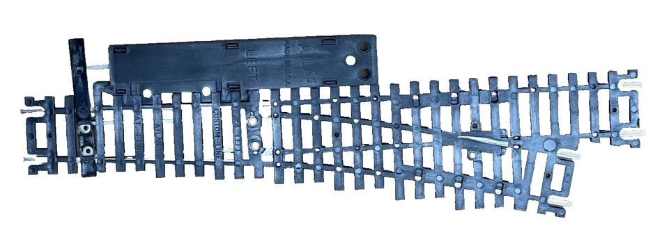 8 MANUAL  ATLAS L/H CUSTOM-LINE HO SCALE NICKEL SILVER #4 TURNOUTS - FREE SHIP - Image 3 of 3