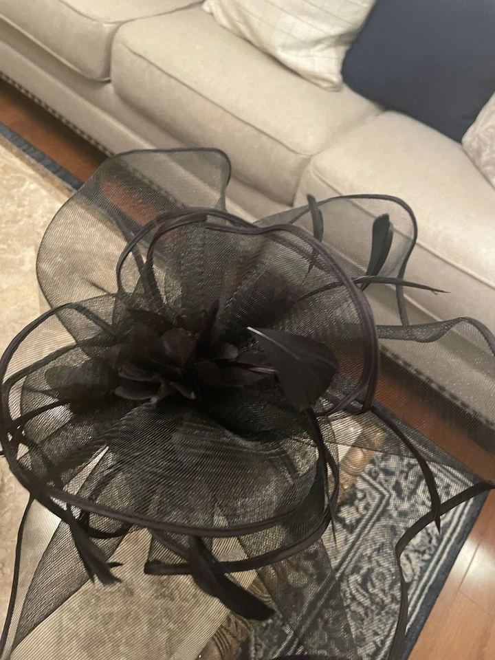 Sombrero Fascinador de Malla Negro con Flor de Pluma y Clip de Diadema - Elegante Formal Foto 2 de 3