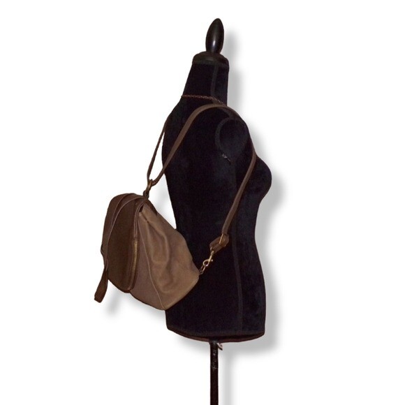 Universal Thread Convertible Backpack - image 3