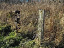Photo 6x4 Fence posts, Johnshaven Two very different types of post by the c2010