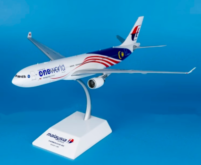 1:200 32CM JC Wings Malaysia Airlines AIRBUS A330-300 Airplane