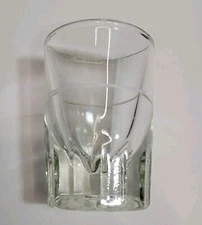 JIGGER SHOT GLASS BARTENDER GRADE HEAVIER AND TALLER WITH 1 Oz LINE 2oz CAPACITY