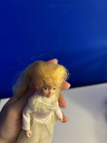 POLLICINA SPOSA THUMBELINA BRIDE DELUXE GIFT SET BAMBOLA DOLL VINTAGE ANNI 90 - Foto 4 di 8