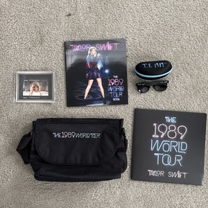 Taylor Swift 1989 Vip for sale | eBay