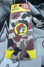 Buc-ee's Logo Beaver Camo Koozie 24oz Beverage Insulator NWT Bucees