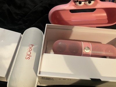Authentic Beats Pill Bluetooth Speaker +Dude Stand Pink *Nicki