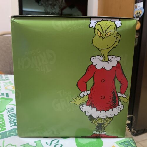 Dept 56 Who-Ville Toy Store The Grinch Dr Seuss Light Up Retired Rare Brand New - Picture 3 of 12
