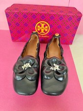 Chaussures plates en cuir noir à enfiler Tory Burch ballet à fleurs pour femme. UK5.5