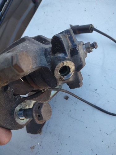 1988 1989 1990 Jaguar XJ6 XJ40 Passenger Right Rear Brake Caliper UsedFits 88 89 - Picture 10 of 12