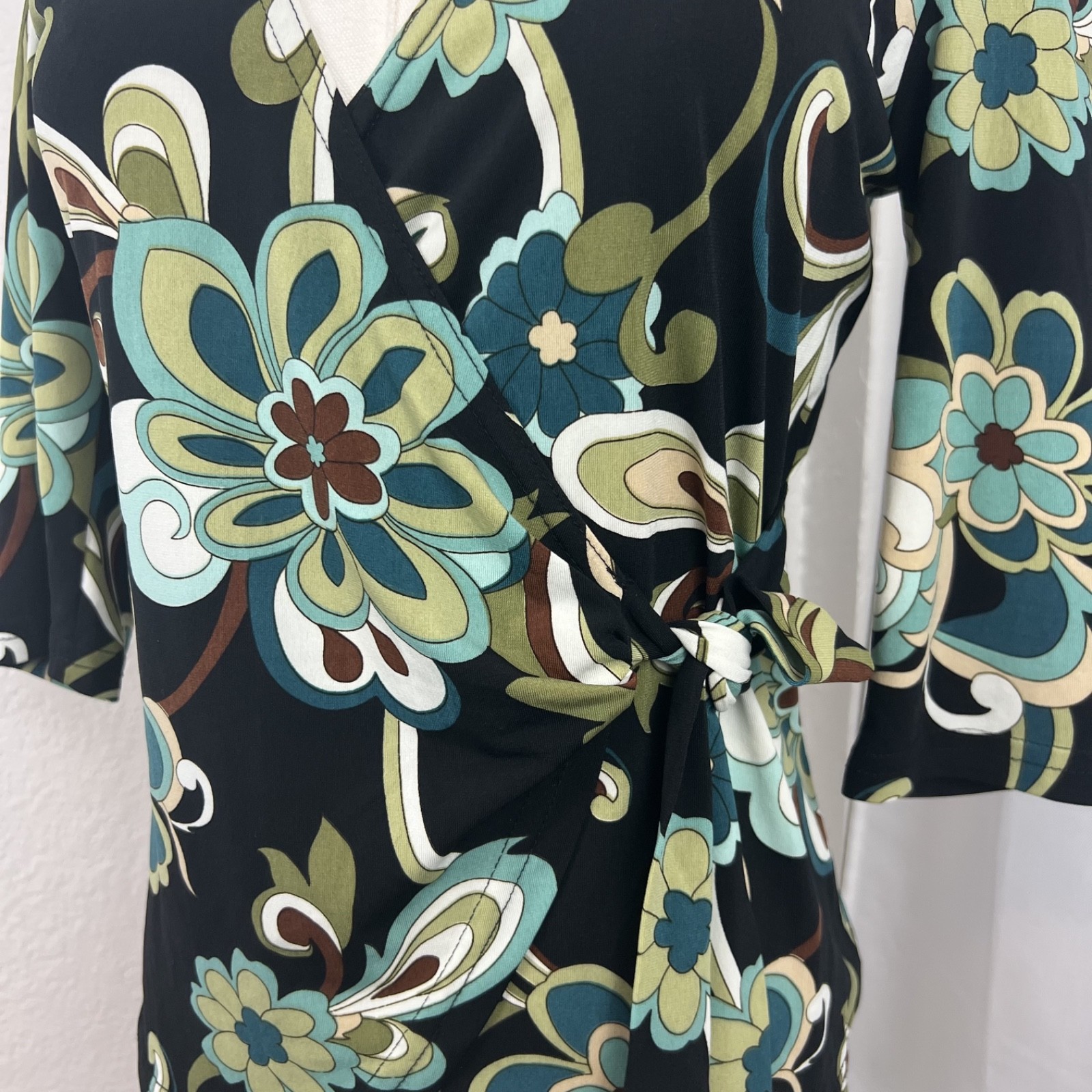 VTG Byer Top Womens Medium Black Retro Floral Wrap Stretch Y2K Boho Fairygrunge