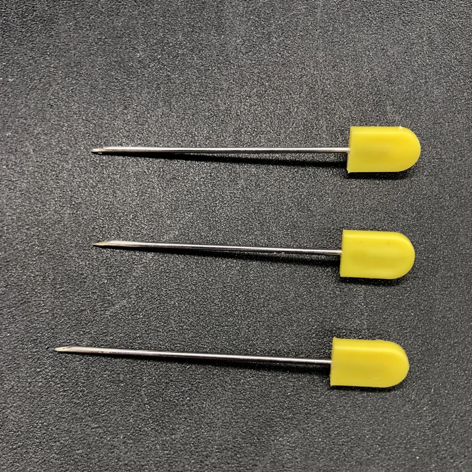 Easy Punch Embroidery Machine Replacement 3 Needles & 1 Threader - Image 4 of 4