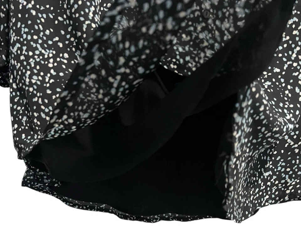 Blusa exuberante talla 2X negra verde azulado abstracta botón frontal cuello en V mangas globo Foto 4 de 4