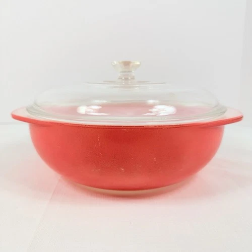 Vintage PYREX 2Qt. Flamingo Pink Round Casserole Bowl w/ Glass Lid 024