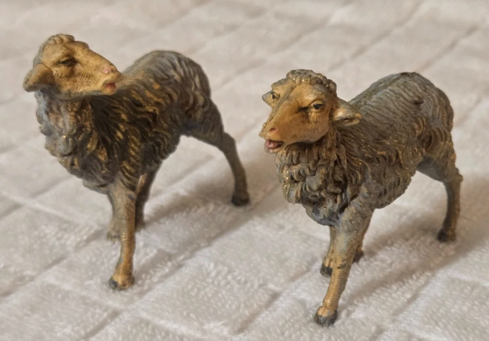 Fontanini Italia Oveja Belén Cordero Navidad Estatuillas DOS Repuestos De Colección 1983 Foto 2 de 4