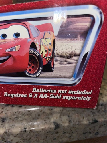 Mattel 200 CARS VINTAGE Lightening McQueen Radio Remote Control Car NEW - Picture 11 of 11