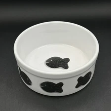 o.r.e Cat Food Water Bowl Fish Design Ceramic Non Slip Bottom 5.25 X 2 Inch