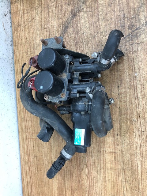 11+ 2004 Audi A8 Aux Input Location