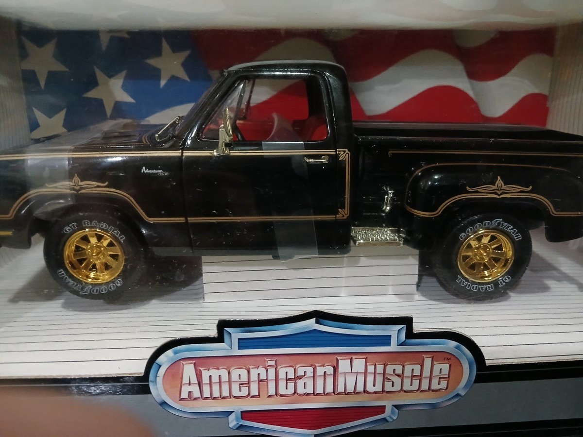 No97 ミニカー1/18 ERTL 78 DODGE WARLOCK Ertl_78_Dodge_Warlock_blackgol
