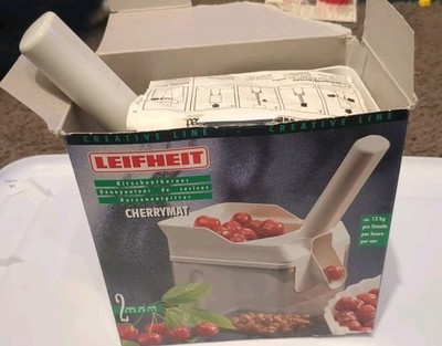 Leifheit Cherrymat Cherry Pitter with Stone Catcher. Not used. Box is ripped.