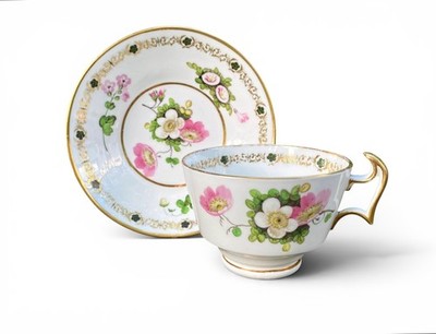 Swansea Porzellan Tasse & Untertasse, William Pollard, um 1820.