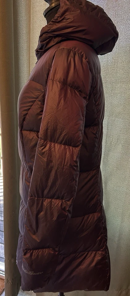 Chaqueta para mujer Eddie Bauer borgoña relleno talla mediana abrigo acolchado cremallera completa Foto 3 de 4
