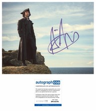 Aidan Turner “Poldark” AUTOGRAPH Signed ‘Captain Ross Poldark’ 10x8 Photo ACOA