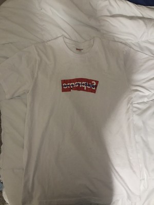 box logo comme des garcons