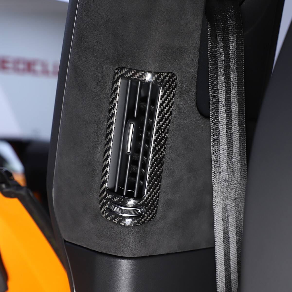 Real Carbon Fiber B Pillar Air Outlet Vent Cover For Lamborghini URUS 18-23 US