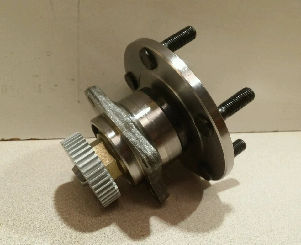 Conjunto de buje de eje trasero Pronto PT512136, se adapta a los vehículos enumerados en la tabla a continuación Foto 4 de 4