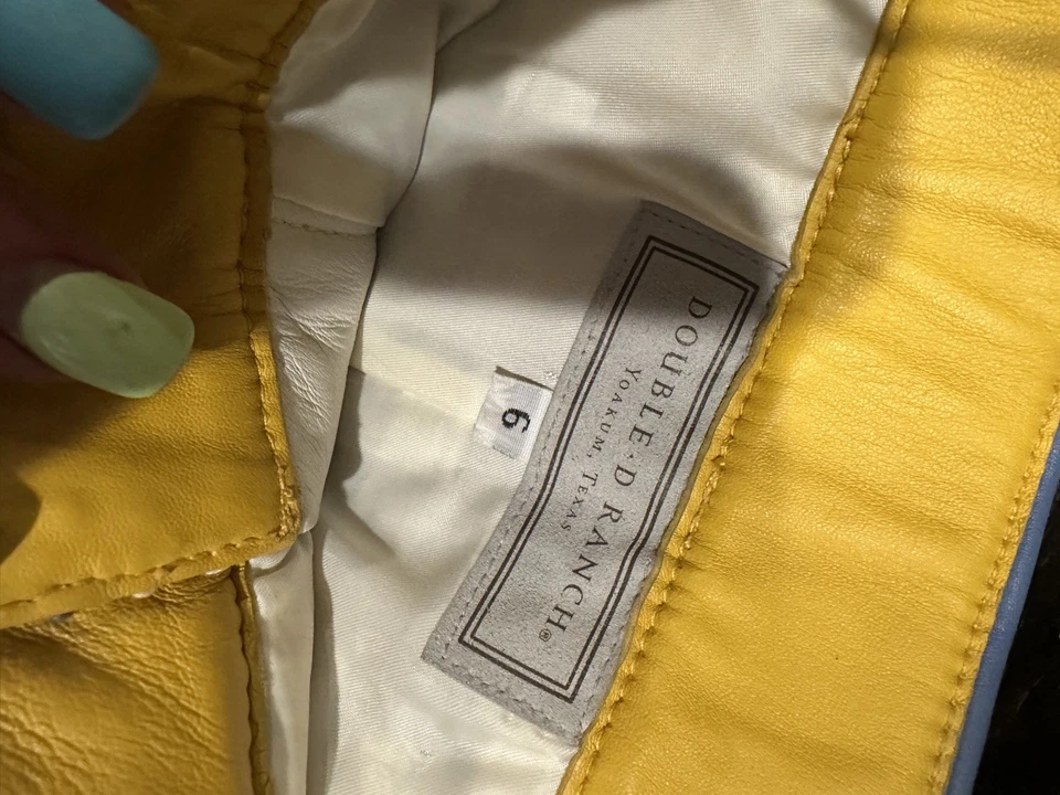 Pantalones cortos de cuero con flecos Double D Ranch talla 6 Foto 4 de 4