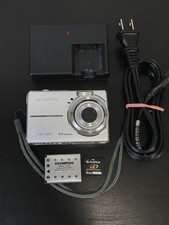 Olympus FE-190 6.0 MP Silver Digital Camera 3X Optical Zoom w/ Charger xD card