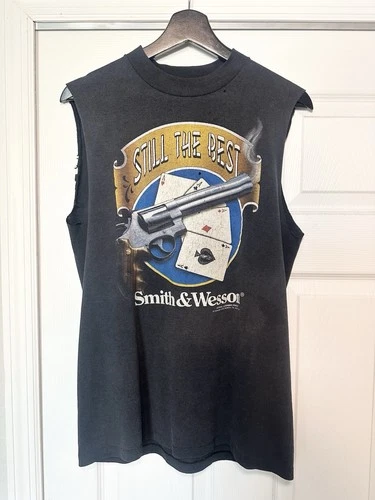 Smith & Wesson 3D Emblem Revolver Size M 1990s vintage concert t-shirt, vintage, single stitch, B+ condition