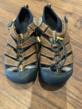 KEEN Newport H2 Adjustable Outdoor Hiking Sandal Youth Boys Size 6 Black Green