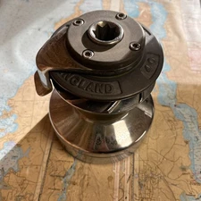 Lewmar 40 Wave Grip Self Tailing Two Speed Winch