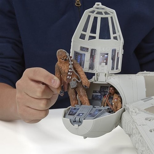 Star Wars MILLENNIUM FALCON Hasbro Episode VII The Force Awakens RARE NEW SEALED - Picture 3 of 9