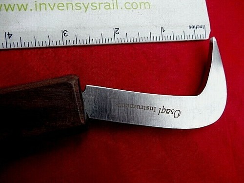 8" Heavy Duty Farrier Hoof Pick Wooden Handle Cleaning Tools Quality Steel - Picture 3 of 12